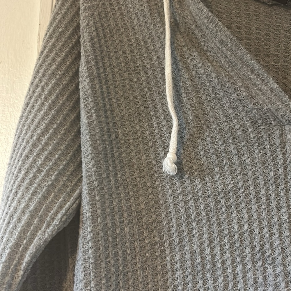 Hooded Sweater - Picture 2 of 4